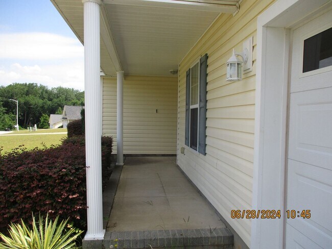 Building Photo - 2515 Crumpler Hope Mills, NC 28348