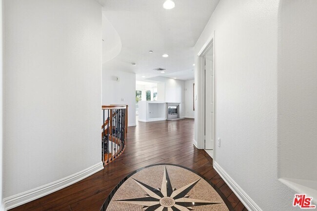Foto del edificio - 5831 Seawalk Dr