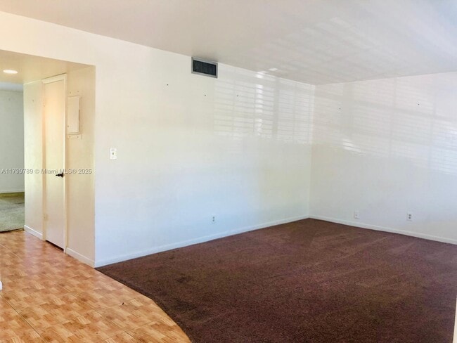 Building Photo - 1805 SW 81st Ter