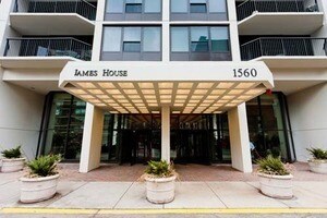 Foto principal - 1560 N Sandburg Terrace