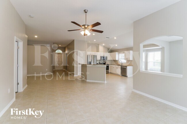 Building Photo - 18356 Cypress Bay Pkwy