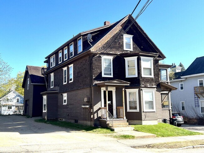 Calle Pine 41 - 93 Baldwin St