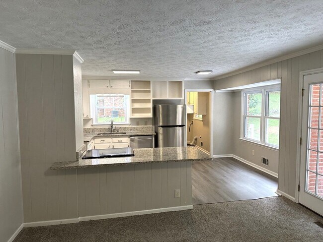 Foto del edificio - Great location! Easy access to Trilith, PT...