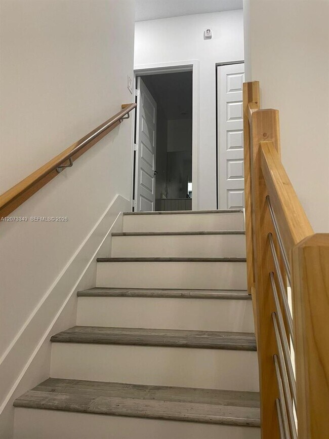 Foto del edificio - 10445 NW 81st Terrace