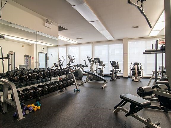 Foto del edificio - 4800 S Chicago Beach Dr