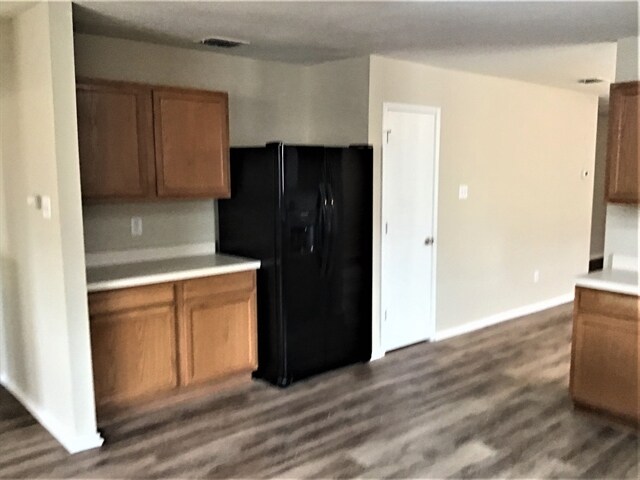 Foto del edificio - 1620 Baxter Springs Dr