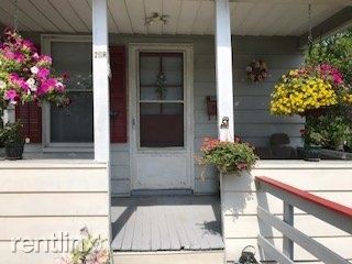 Primary Photo - 1 br, 1 bath House - 20 New Street REAR
