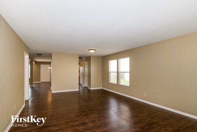 Building Photo - 10335 Homestead Dr