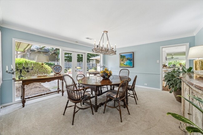 Foto del edificio - 614 Saddlewood Ln