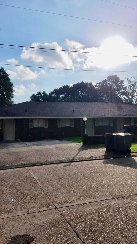 Foto principal - 1607 Laban Ave