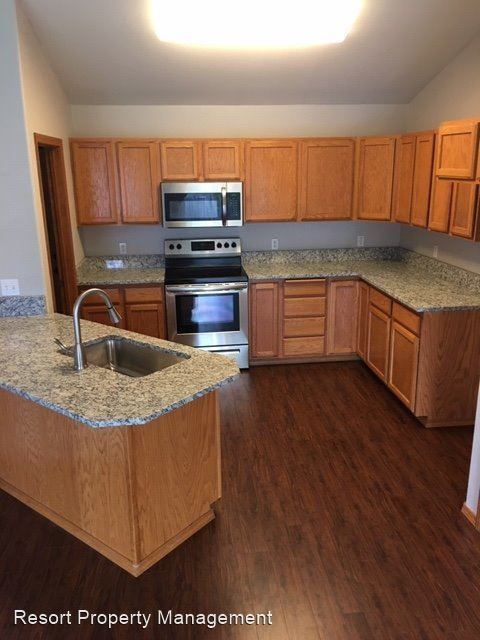 Building Photo - 3 br, 2 bath House - 8201 N Ainsworth Dr