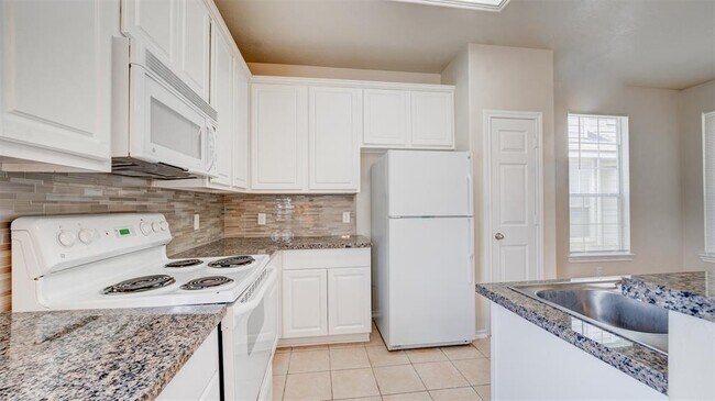 Building Photo - 8743 Thistlemoor Ln