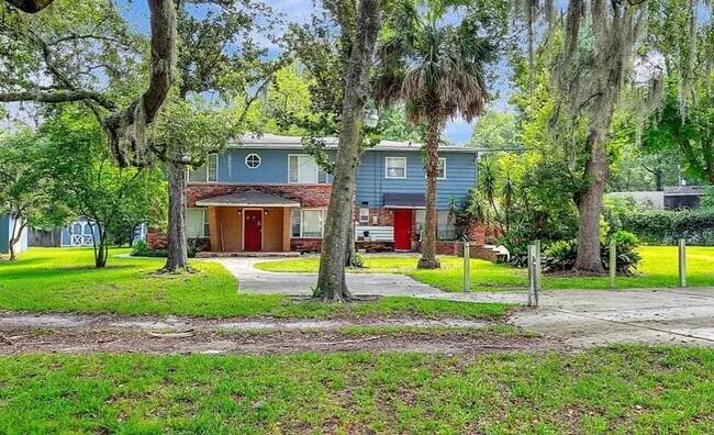 Foto del edificio - 2353 Spring Park Rd