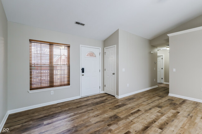 Building Photo - 13236 Sunnybrook Dr