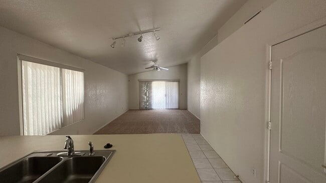 Building Photo - 196 W Smoke Tree Rd