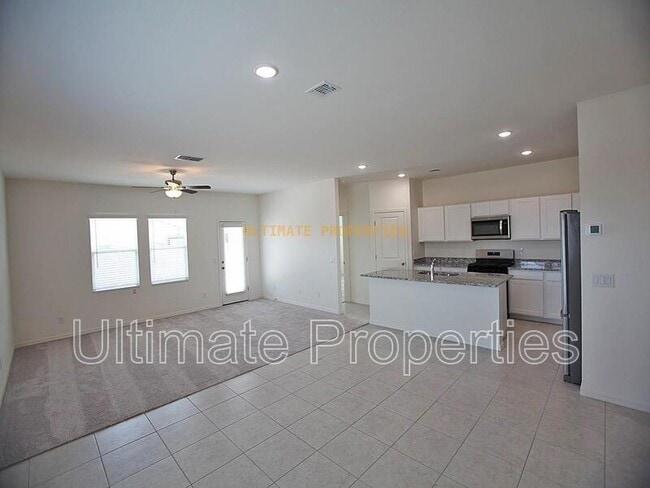Foto del edificio - 5923 N 200th Ave