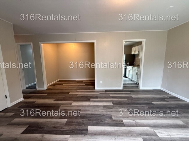 Building Photo - $1200 - NEWLY REMODELED 4 bedroom / 1 bathroom - Single Family Home