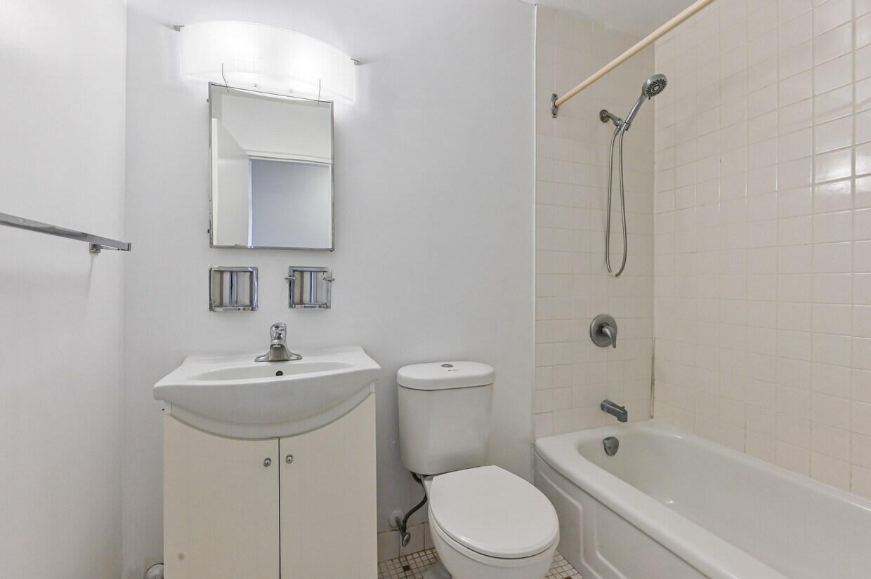 Photo du bâtiment - Davisville Tower