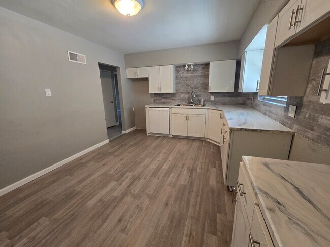 Foto del edificio - 853 Hornsby Ave