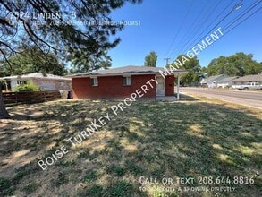 Building Photo - 1524 E Linden St