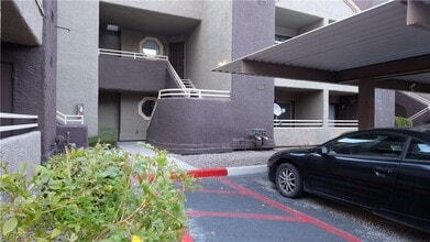 Building Photo - 5016 S Rainbow Blvd