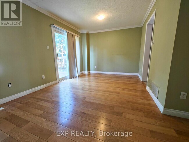 Building Photo - 3009 Olympus Mews