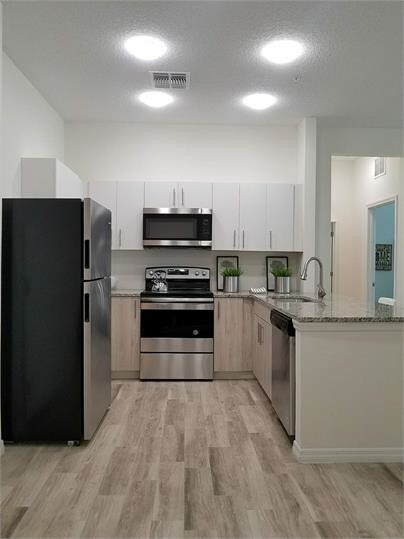 Foto del edificio - 2121 McCoy Rd