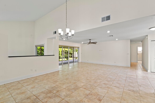 Building Photo - 4545 Brandywine Dr