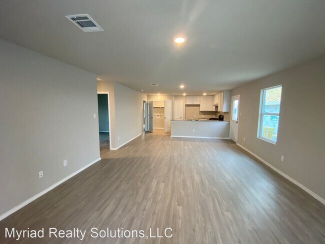 Foto del edificio - 3 br, 2 bath House - 5115 Fowler Crest