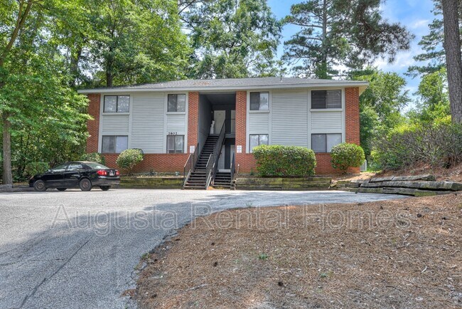 Foto del edificio - 3002 Strickland Ct