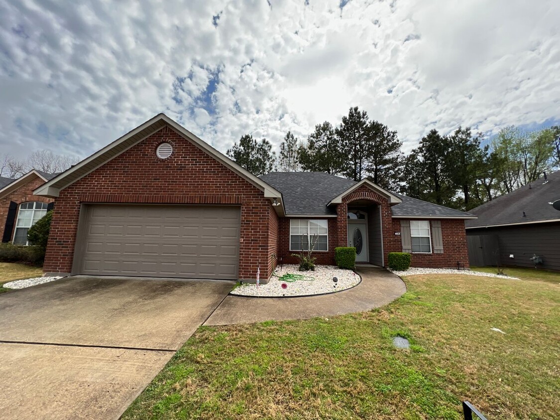 Foto principal - Gated Community close to Barksdale Air For...