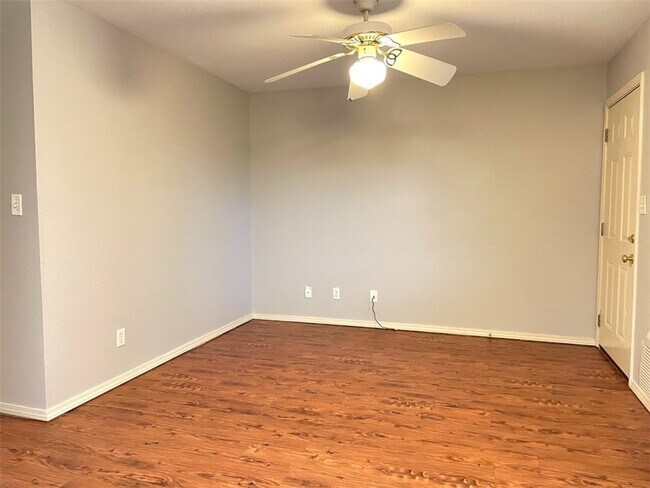 Foto del edificio - 1131 Oakland Ave