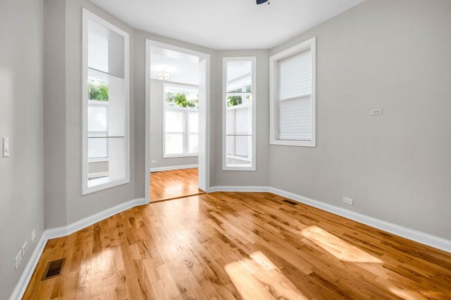 Foto del edificio - 6609 S Drexel Ave