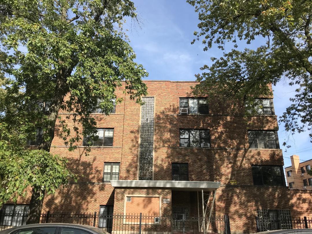 BUILDING_PICTURE - 2820 W Rosemont Ave