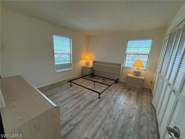 Foto del edificio - 6136 Whiskey Creek Dr