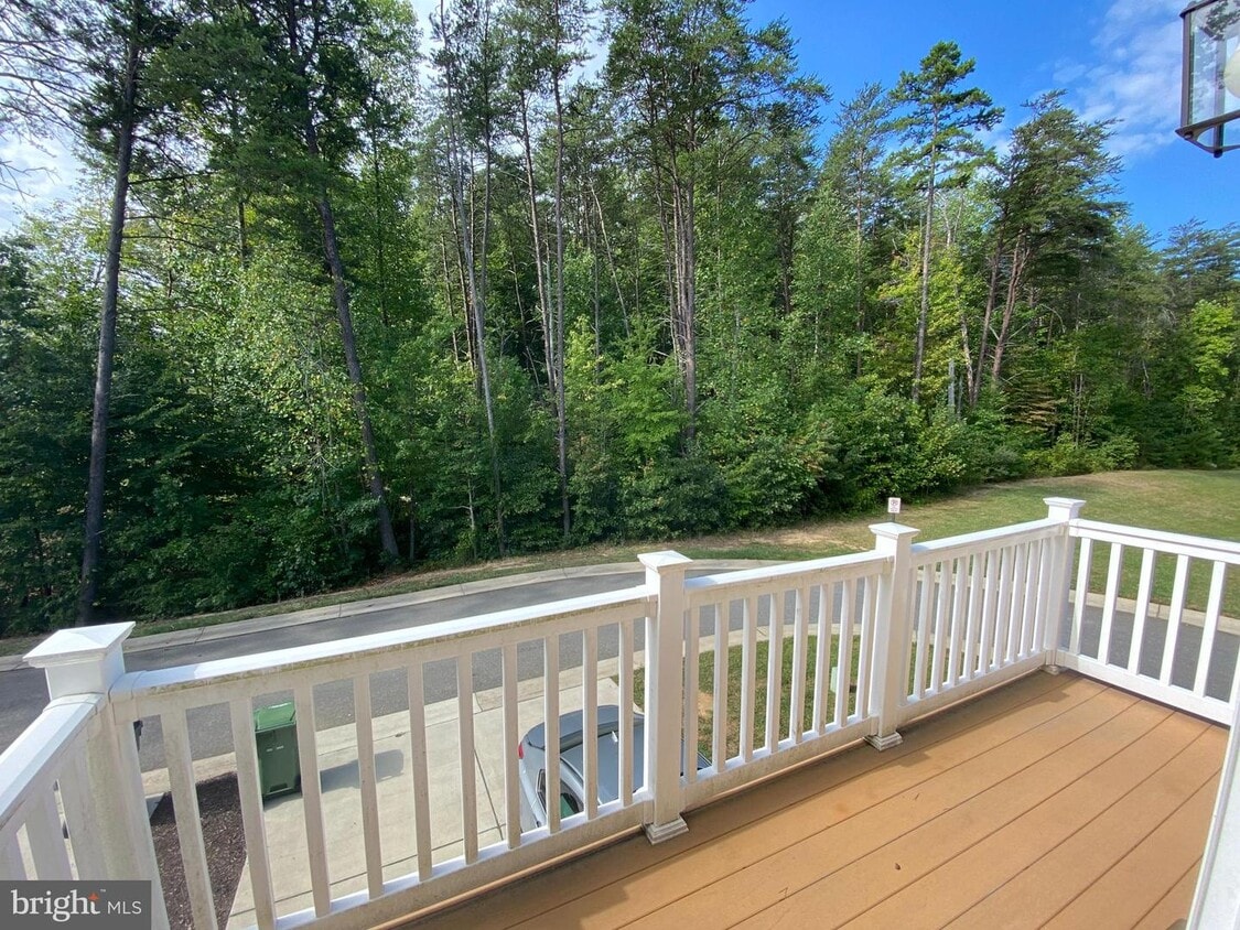 6510 Crittenden Ln, Spotsylvania Courthouse, VA 22553 Townhome