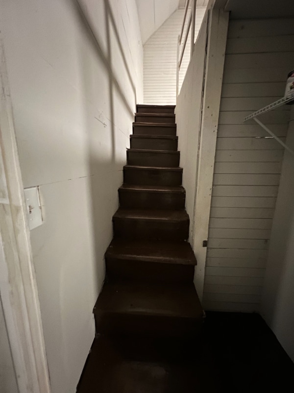 Building Photo - 72 Hill St