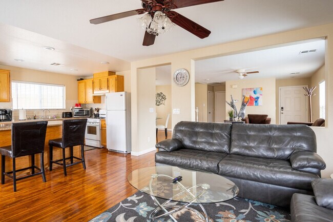 Foto del edificio - 3968 E Spruce Fern Ln
