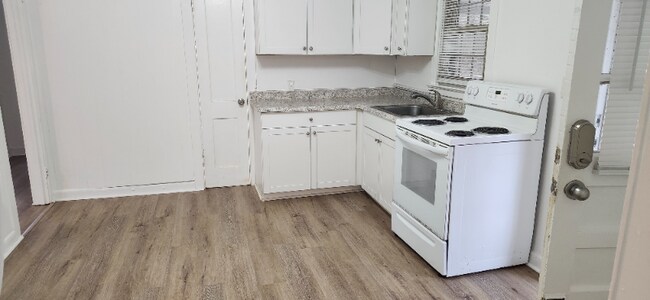 Foto del edificio - 1806 NC-68