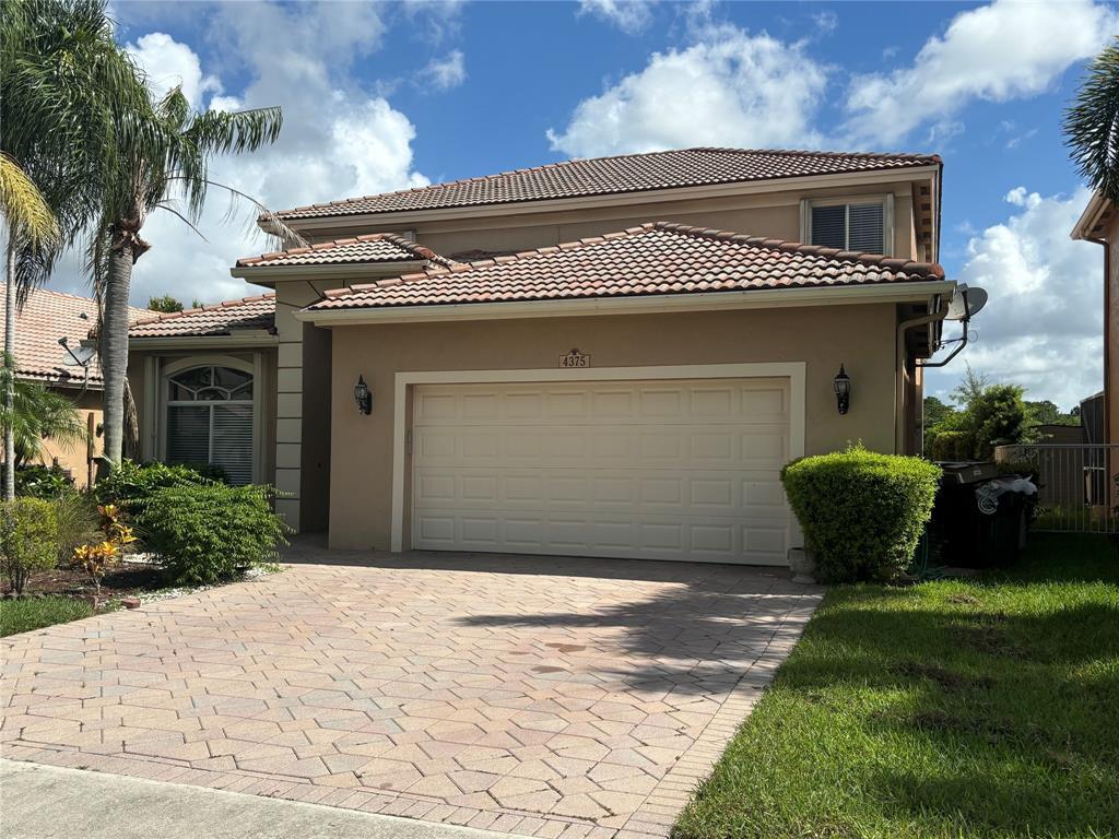 Primary Photo - 4375 Banyan Trails Dr