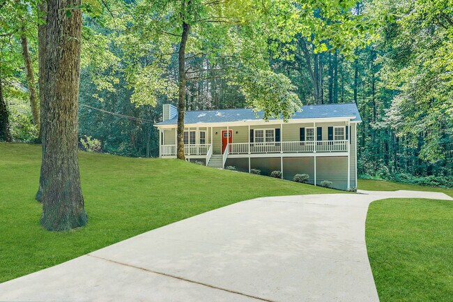 Building Photo - 315 Pace Dr