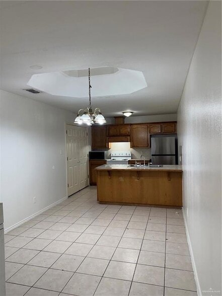 Building Photo - 1408 W Prosperity Dr