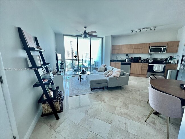 Building Photo - 350 S Miami Ave