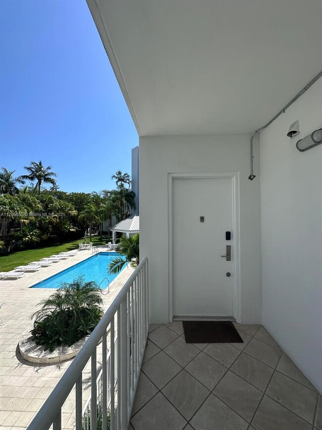 Building Photo - 50 Ocean Lane Dr