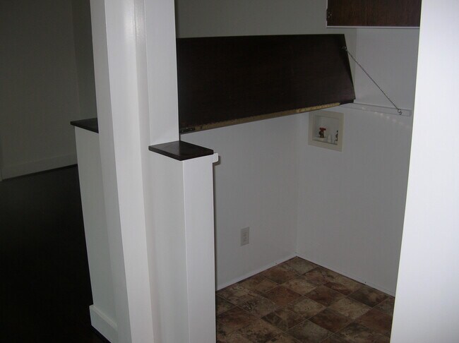 Foto del edificio - 1150 Standard Dr NE