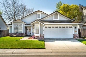 Building Photo - 9094 Chantal Way