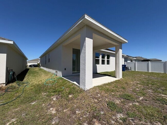 Building Photo - 6938 Perch Hammock Lp