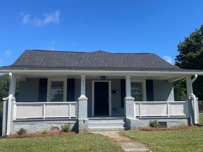 Building Photo - 645 Junia Ave