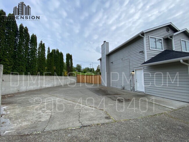 Building Photo - Charming 3-Bed, 2-Bath Home in Prime Feder...