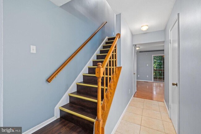Foto del edificio - 22358 Mayfield Terrace